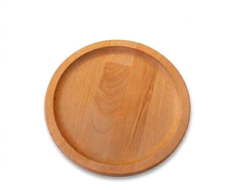 Round beech wood serving tray with smooth finish and natural grain